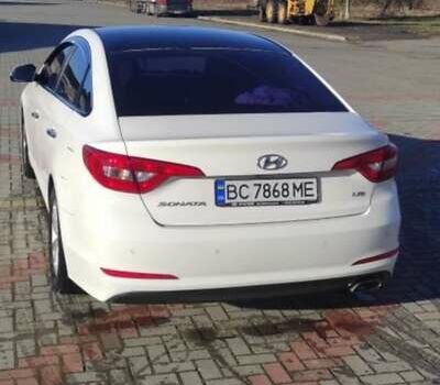 Белый Хендай Соната, объемом двигателя 2 л и пробегом 180 тыс. км за 10500 $, фото 5 на Automoto.ua