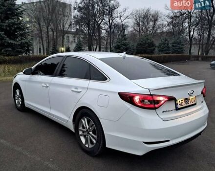 Белый Хендай Соната, объемом двигателя 2.4 л и пробегом 184 тыс. км за 10900 $, фото 9 на Automoto.ua