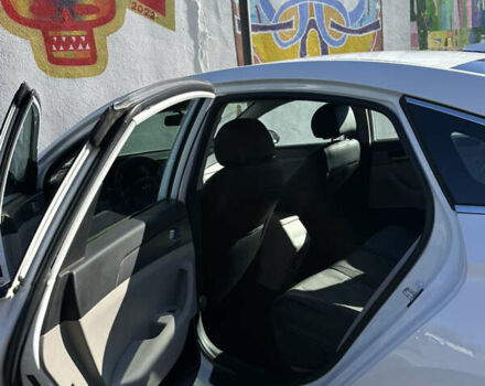 Хендай Соната 2016 в Львове на Automoto.ua Белый Хендай Соната, объемом двигателя 2.4 л и пробегом 123 тыс. км за 10999 $, фото 6 на Automoto.ua