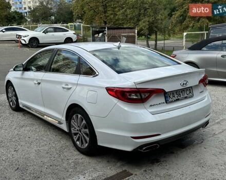 Белый Хендай Соната, объемом двигателя 2.36 л и пробегом 116 тыс. км за 11700 $, фото 3 на Automoto.ua