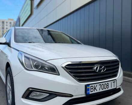 Білий Хендай Соната, об'ємом двигуна 2 л та пробігом 316 тис. км за 8800 $, фото 2 на Automoto.ua