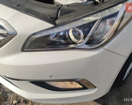 Білий Хендай Соната, об'ємом двигуна 1.7 л та пробігом 119 тис. км за 14950 $, фото 12 на Automoto.ua