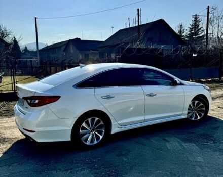 Белый Хендай Соната, объемом двигателя 2.4 л и пробегом 200 тыс. км за 9500 $, фото 1 на Automoto.ua