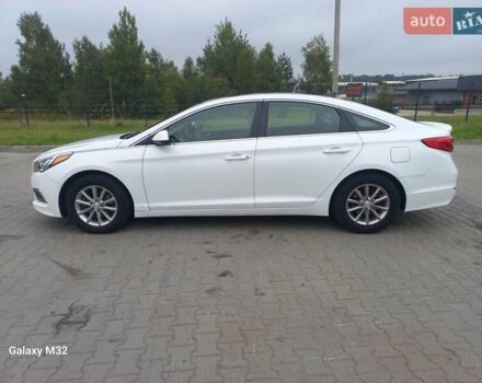 Белый Хендай Соната, объемом двигателя 2.36 л и пробегом 115 тыс. км за 10700 $, фото 1 на Automoto.ua