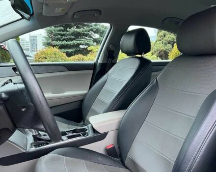 Белый Хендай Соната, объемом двигателя 2.4 л и пробегом 123 тыс. км за 9200 $, фото 8 на Automoto.ua