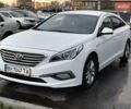 Білий Хендай Соната, об'ємом двигуна 2 л та пробігом 303 тис. км за 11500 $, фото 6 на Automoto.ua
