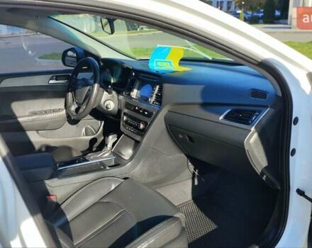 Хендай Соната 2016 в Днепре (Днепропетровске) на Automoto.ua Белый Хендай Соната, объемом двигателя 2 л и пробегом 412 тыс. км за 9999 $, фото 10 на Automoto.ua