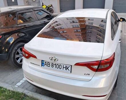 Белый Хендай Соната, объемом двигателя 2 л и пробегом 86 тыс. км за 12900 $, фото 1 на Automoto.ua