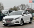 Белый Хендай Соната, объемом двигателя 2 л и пробегом 355 тыс. км за 9900 $, фото 1 на Automoto.ua