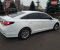 Белый Хендай Соната, объемом двигателя 2.4 л и пробегом 184 тыс. км за 10900 $, фото 6 на Automoto.ua