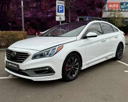 Белый Хендай Соната, объемом двигателя 2.36 л и пробегом 117 тыс. км за 12990 $, фото 2 на Automoto.ua