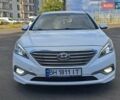 Белый Хендай Соната, объемом двигателя 1.69 л и пробегом 177 тыс. км за 12800 $, фото 18 на Automoto.ua