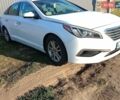 Белый Хендай Соната, объемом двигателя 2.36 л и пробегом 173 тыс. км за 8900 $, фото 1 на Automoto.ua