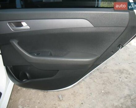 Білий Хендай Соната, об'ємом двигуна 2 л та пробігом 232 тис. км за 13600 $, фото 17 на Automoto.ua