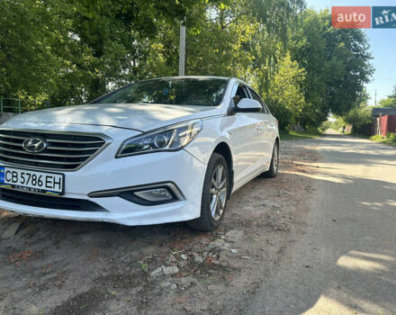 Белый Хендай Соната, объемом двигателя 2 л и пробегом 250 тыс. км за 9300 $, фото 7 на Automoto.ua