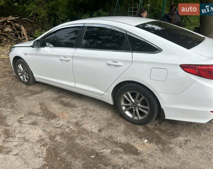 Білий Хендай Соната, об'ємом двигуна 2 л та пробігом 250 тис. км за 9300 $, фото 5 на Automoto.ua