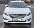 Білий Хендай Соната, об'ємом двигуна 2 л та пробігом 303 тис. км за 11500 $, фото 1 на Automoto.ua