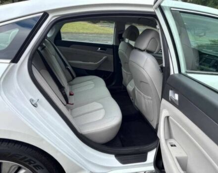 Білий Хендай Соната, об'ємом двигуна 2 л та пробігом 77 тис. км за 6800 $, фото 8 на Automoto.ua