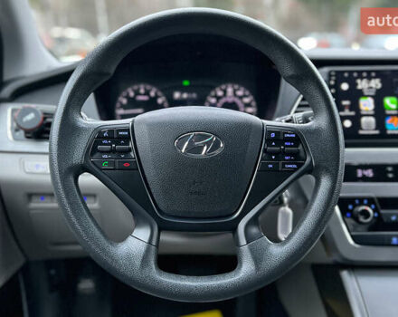 Белый Хендай Соната, объемом двигателя 2.36 л и пробегом 123 тыс. км за 9200 $, фото 10 на Automoto.ua