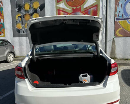 Хендай Соната 2016 в Львове на Automoto.ua Белый Хендай Соната, объемом двигателя 2.4 л и пробегом 123 тыс. км за 10999 $, фото 12 на Automoto.ua