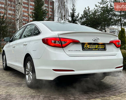 Белый Хендай Соната, объемом двигателя 2.36 л и пробегом 123 тыс. км за 9200 $, фото 4 на Automoto.ua