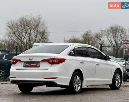 Белый Хендай Соната, объемом двигателя 2 л и пробегом 355 тыс. км за 9900 $, фото 48 на Automoto.ua