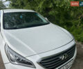Білий Хендай Соната, об'ємом двигуна 2 л та пробігом 250 тис. км за 9300 $, фото 1 на Automoto.ua