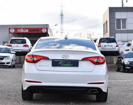 Белый Хендай Соната, объемом двигателя 2.4 л и пробегом 165 тыс. км за 9650 $, фото 2 на Automoto.ua