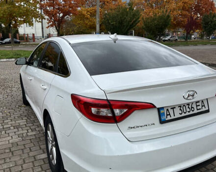 Белый Хендай Соната, объемом двигателя 2.36 л и пробегом 189 тыс. км за 8900 $, фото 4 на Automoto.ua