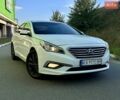 Білий Хендай Соната, об'ємом двигуна 2 л та пробігом 287 тис. км за 8199 $, фото 1 на Automoto.ua