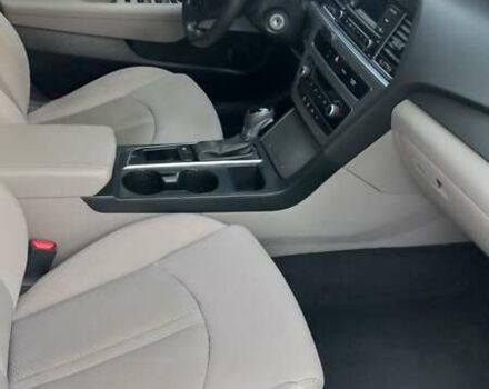 Белый Хендай Соната, объемом двигателя 2.4 л и пробегом 189 тыс. км за 8900 $, фото 24 на Automoto.ua