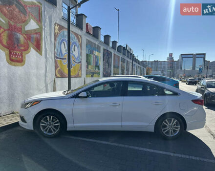 Хендай Соната 2016 в Львове на Automoto.ua Белый Хендай Соната, объемом двигателя 2.4 л и пробегом 123 тыс. км за 10999 $, фото 15 на Automoto.ua