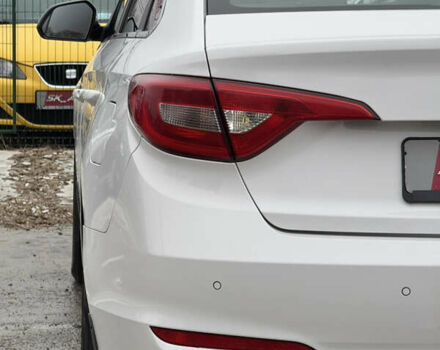 Белый Хендай Соната, объемом двигателя 2 л и пробегом 355 тыс. км за 9900 $, фото 58 на Automoto.ua