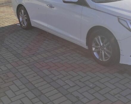 Белый Хендай Соната, объемом двигателя 2 л и пробегом 84 тыс. км за 10000 $, фото 3 на Automoto.ua