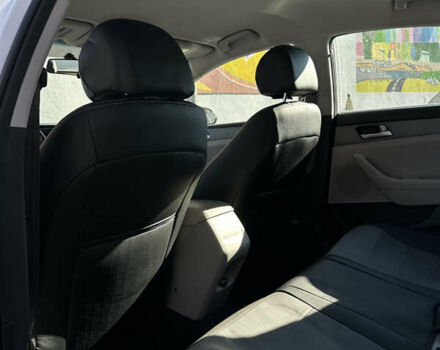 Хендай Соната 2016 в Львове на Automoto.ua Белый Хендай Соната, объемом двигателя 2.4 л и пробегом 123 тыс. км за 10999 $, фото 7 на Automoto.ua