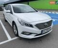 Білий Хендай Соната, об'ємом двигуна 2 л та пробігом 312 тис. км за 9300 $, фото 2 на Automoto.ua