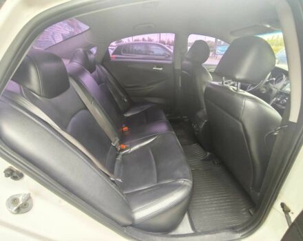 Хендай Соната 2016 в Киеве на Automoto.ua Белый Хендай Соната, объемом двигателя 2 л и пробегом 338 тыс. км за 7800 $, фото 16 на Automoto.ua