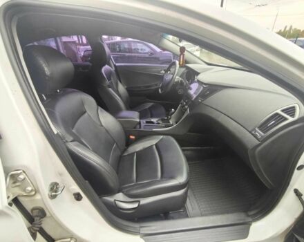 Хендай Соната 2016 в Киеве на Automoto.ua Белый Хендай Соната, объемом двигателя 2 л и пробегом 338 тыс. км за 7800 $, фото 14 на Automoto.ua