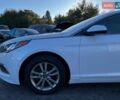 Белый Хендай Соната, объемом двигателя 2.4 л и пробегом 194 тыс. км за 8500 $, фото 3 на Automoto.ua
