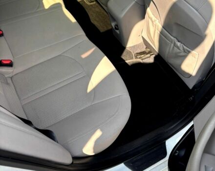 Хендай Соната 2016 в Черновцах на Automoto.ua Белый Хендай Соната, объемом двигателя 2.4 л и пробегом 189 тыс. км за 9500 $, фото 11 на Automoto.ua