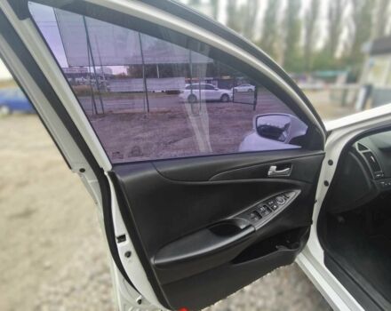 Хендай Соната 2016 в Киеве на Automoto.ua Белый Хендай Соната, объемом двигателя 2 л и пробегом 338 тыс. км за 7800 $, фото 10 на Automoto.ua