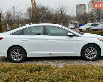 Белый Хендай Соната, объемом двигателя 2.36 л и пробегом 123 тыс. км за 9200 $, фото 7 на Automoto.ua