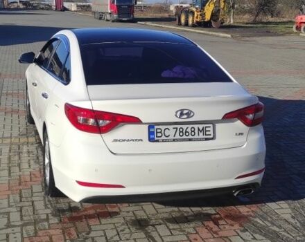 Белый Хендай Соната, объемом двигателя 2 л и пробегом 84 тыс. км за 10000 $, фото 2 на Automoto.ua