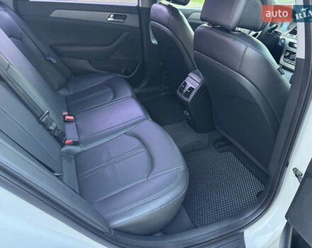 Білий Хендай Соната, об'ємом двигуна 2 л та пробігом 161 тис. км за 9999 $, фото 17 на Automoto.ua