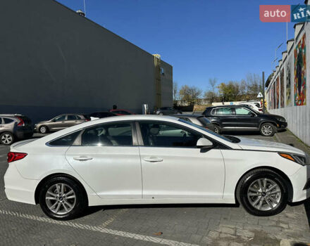 Хендай Соната 2016 в Львове на Automoto.ua Белый Хендай Соната, объемом двигателя 2.4 л и пробегом 123 тыс. км за 10999 $, фото 14 на Automoto.ua