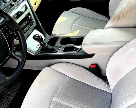 Хендай Соната 2016 в Черновцах на Automoto.ua Белый Хендай Соната, объемом двигателя 2.4 л и пробегом 189 тыс. км за 9500 $, фото 13 на Automoto.ua