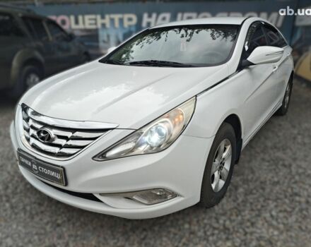 Білий Хендай Соната, об'ємом двигуна 2 л та пробігом 338 тис. км за 8500 $, фото 2 на Automoto.ua