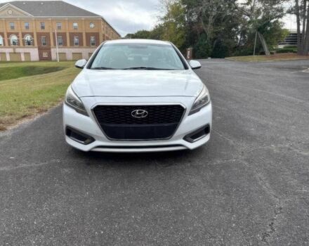 Білий Хендай Соната, об'ємом двигуна 2 л та пробігом 77 тис. км за 6800 $, фото 1 на Automoto.ua