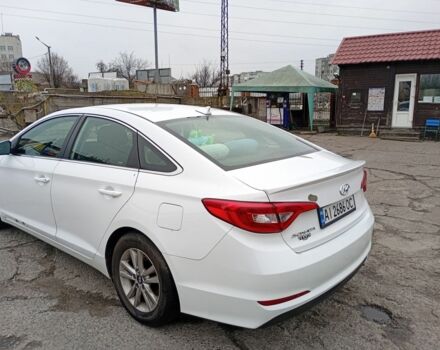 Белый Хендай Соната, объемом двигателя 2.4 л и пробегом 152 тыс. км за 10200 $, фото 6 на Automoto.ua