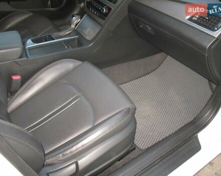 Білий Хендай Соната, об'ємом двигуна 2 л та пробігом 232 тис. км за 13600 $, фото 13 на Automoto.ua